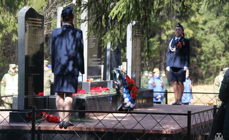 На Аллее памяти ко Дню Победы увековечили имена погибших от голода в годы Великой Отечественной войны